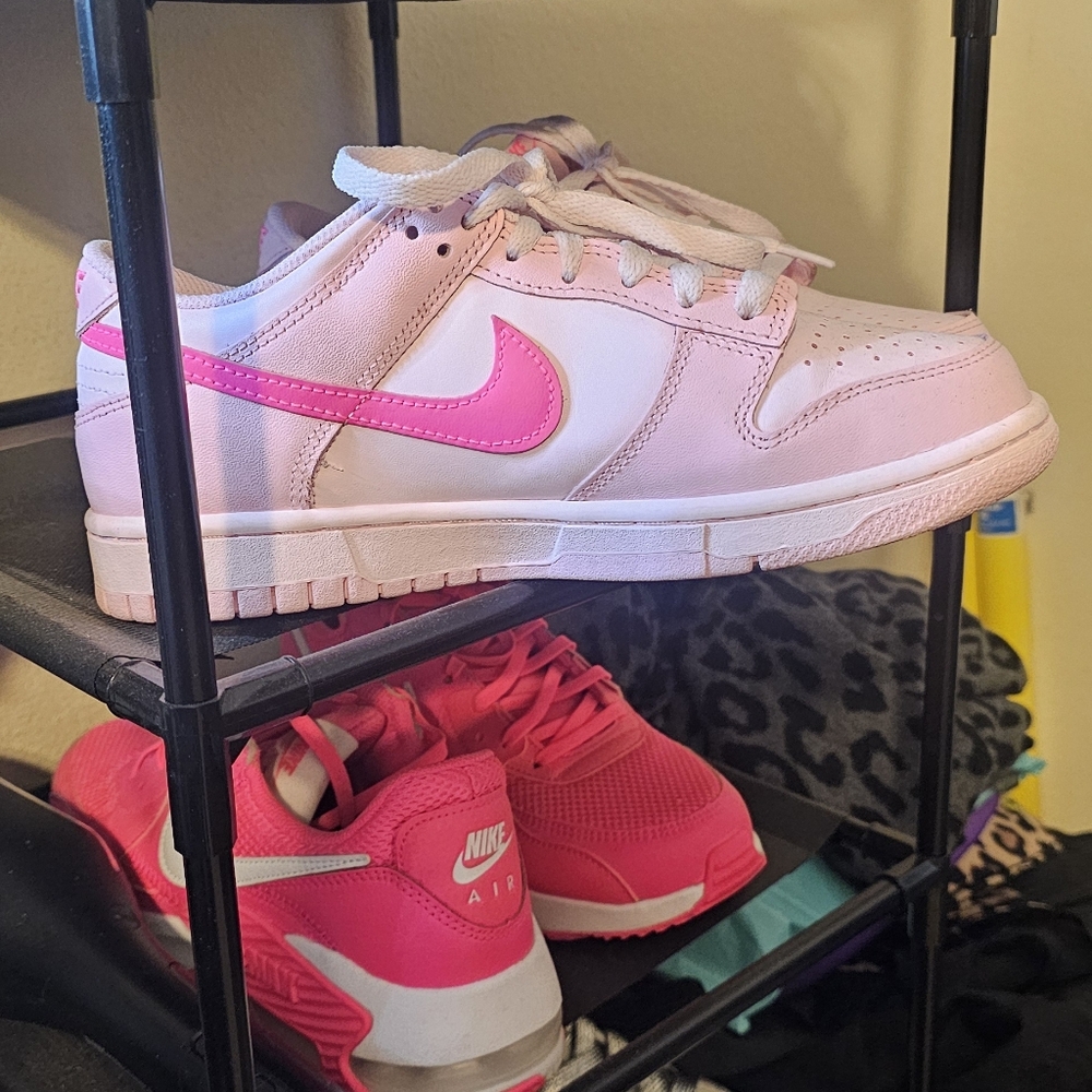 Nike Barbie Triple Pink